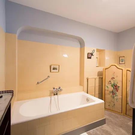 La Maison D'amédée Affittacamere